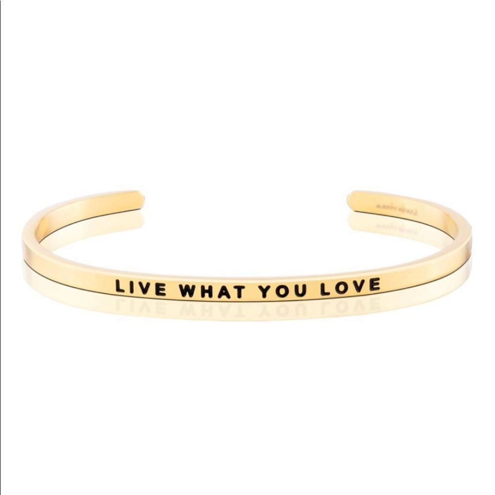 <MantraBand> Live What You Love